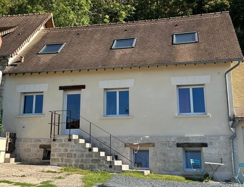 La maison de Célestine House in Vernon
