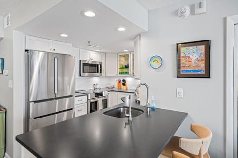 Sea Colony --- 612 Island House Apartment in Sea Colony