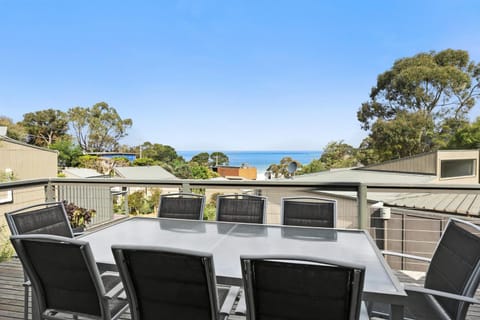 View (from property/room), Balcony/Terrace, Sea view