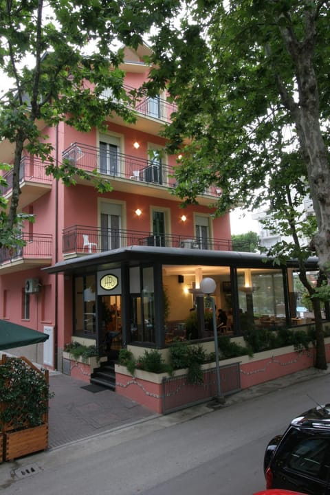 Facade/entrance, Facade/entrance