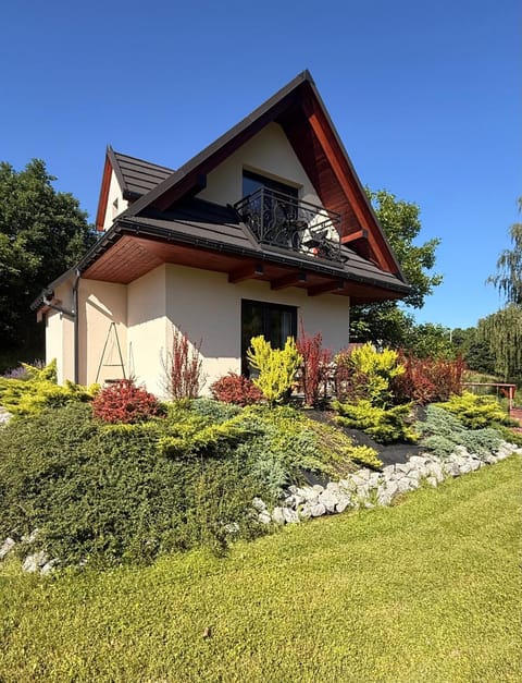 Property building, Spring, Garden, Garden view