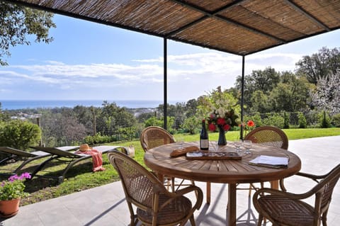 Garden view, Sea view