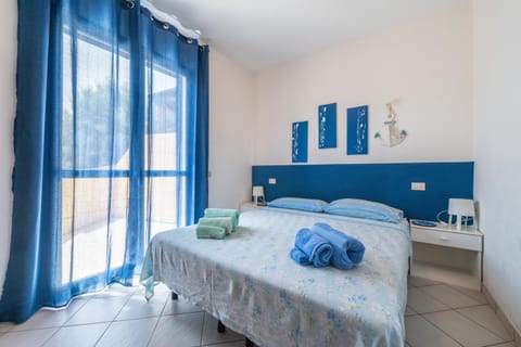 Property building, Living room, Bedroom