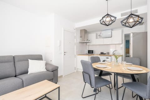 Kitchen or kitchenette, Living room