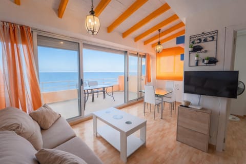 TV and multimedia, Living room, Sea view