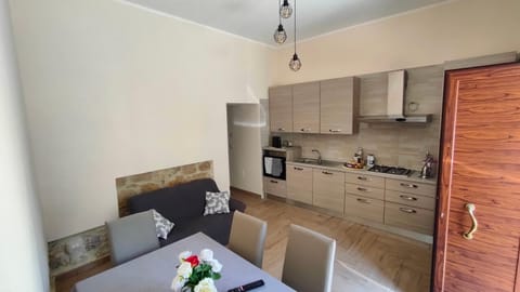 Kitchen or kitchenette, Living room, Lounge or bar, Dining area