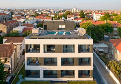 Neighbourhood, Bird's eye view