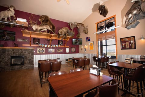 Lunch, Dinner, Alcoholic drinks, Non alcoholic drinks