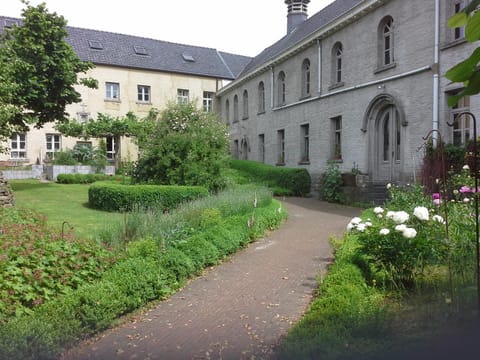Garden, Garden view