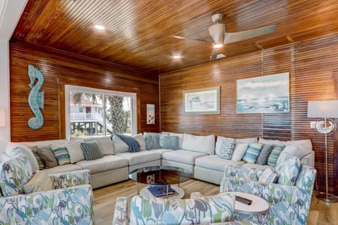 DogFriendly Beachfront Condo House in Fernandina Beach