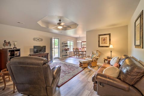 Convenient Centerton Retreat with Deck and Yard! House in Bentonville