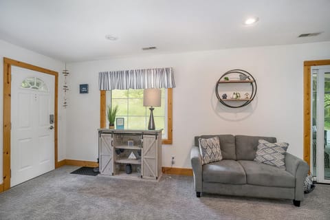 Tower Hill Cottage House in Sawyer