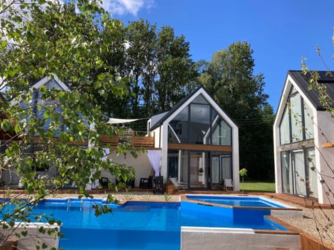 Property building, Swimming pool