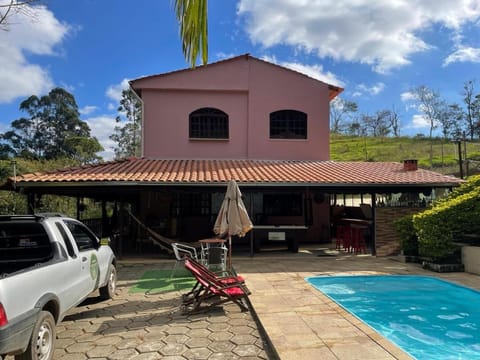 Casa de campo Domeni rustica e próximo a cidade de Juiz de Fora MG House in State of Rio de Janeiro