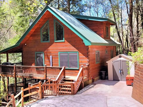 Property building, Patio