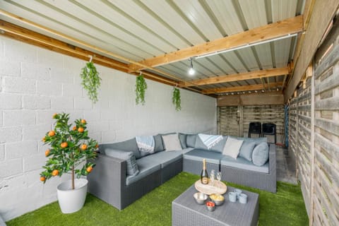 Garden, Seating area