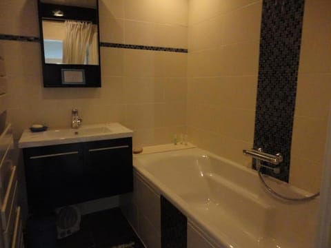 Relax à Maison Sax Kingsize Vacation rental in Wallonia, Belgium