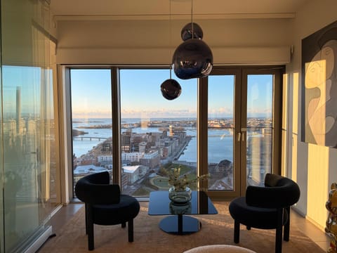 100m2 Luxury Skyscraper Apartment with Amazing view over Helsinki Apartment in Helsinki