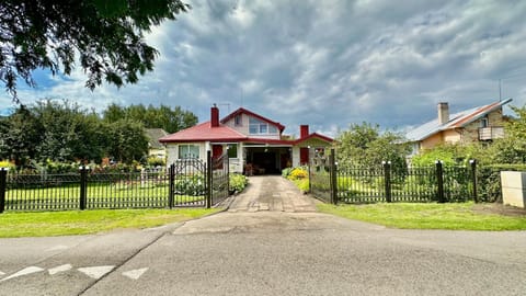 Alyvų Vila - Palanga All House Just For You Villa in Palanga