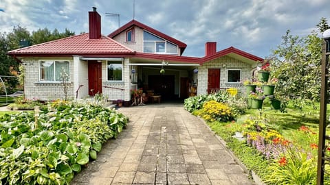 Alyvų Vila - Palanga All House Just For You Villa in Palanga