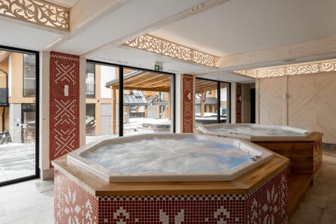 Hot Tub, Hot Tub, Sauna