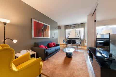 Living room, Seating area