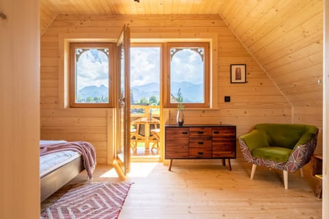 View (from property/room), Balcony/Terrace, Bedroom