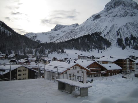 Haus Dr. Küng Bed and Breakfast in Lech