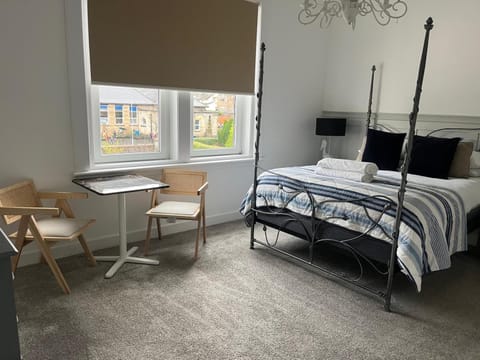 Giffnock Rooms Bed and Breakfast in Glasgow