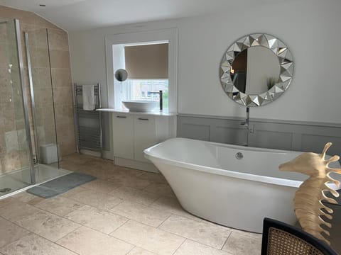 Giffnock Rooms Bed and Breakfast in Glasgow