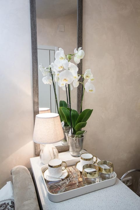 Coffee/tea facilities, Dining area