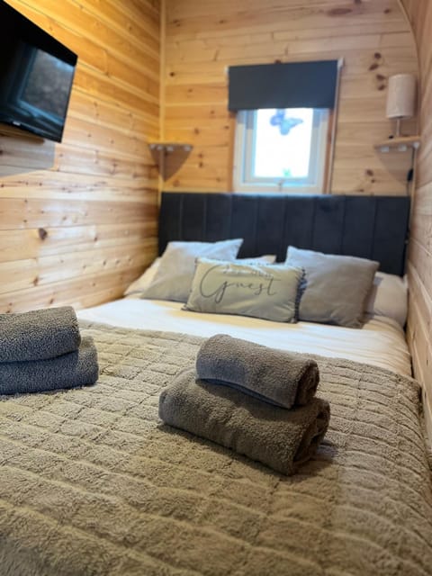 Willow Nook, near Saundersfoot and Tenby Chalet in Saundersfoot