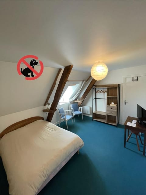 Ferme fortifiée d Enguenard Bed and Breakfast in Normandy