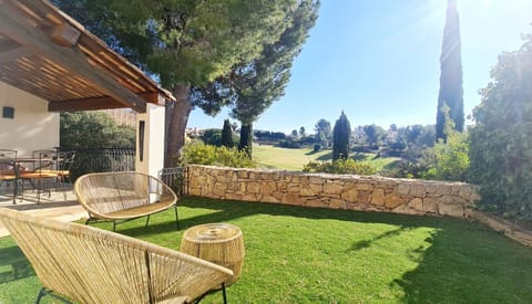 Patio, Day, Garden, Seating area, Garden view