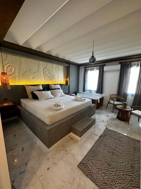 Bed, Photo of the whole room