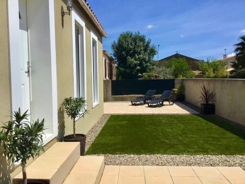 Property building, Garden, Garden view