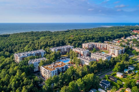 Property building, Day, Bird's eye view, Pool view