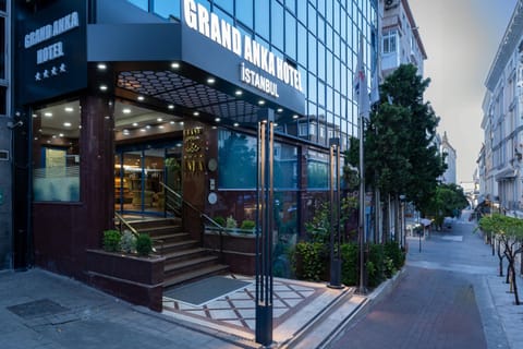Property building, Facade/entrance, City view, Quiet street view