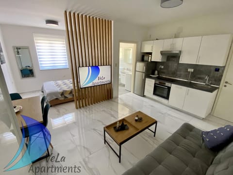 Kitchen or kitchenette, Living room