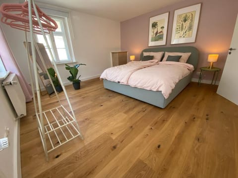 Bed, Bedroom, wardrobe