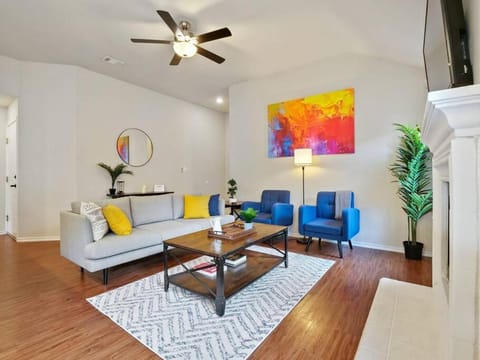 Cozy Getaway, Minutes from Austin! House in Round Rock