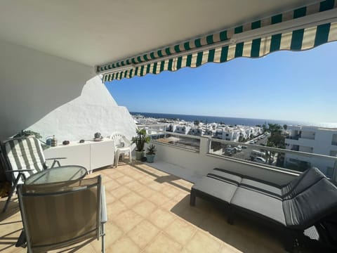 Balcony/Terrace, Balcony/Terrace, Entertainment