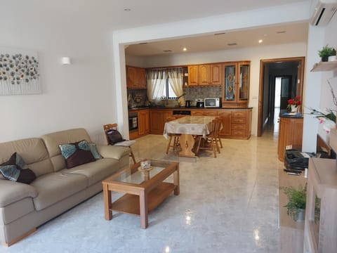 Gizimina Apartment in Marsascala Malta few minutes away to the beach Apartment in Marsaskala