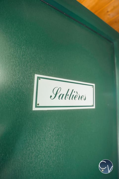 Sablières - Les terrasses de l’Ardèche House in Vallon-Pont-d'Arc