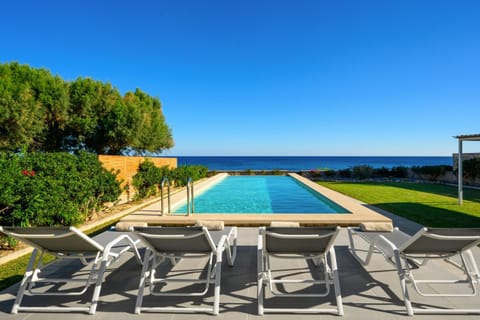 Patio, Day, Natural landscape, Pool view, Sea view, Swimming pool, sunbed