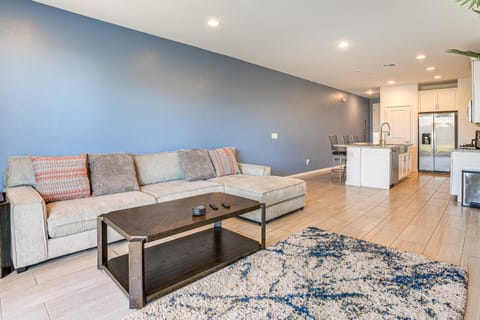 Near Parks and Golf Surprise Home with Pool Access! House in Surprise