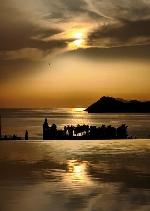 Magnificent new Villa Tofta on Lopud, Croatia. Sea views from the infinity pool Villa in Lopud