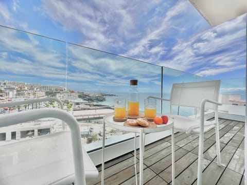 Day, View (from property/room), Balcony/Terrace, Dining area
