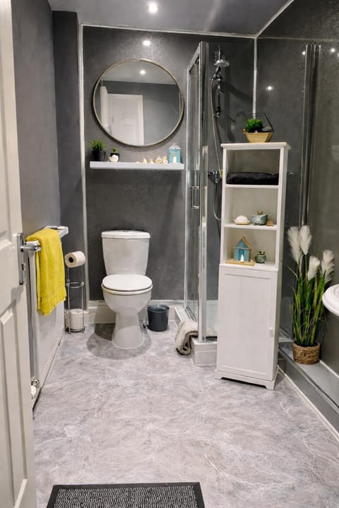 Beautiful Beach Front Cottage House in Allerdale District