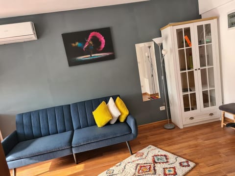 Living room, Seating area, internet, air conditioner